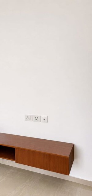 Furnished Amenities in 4 BHK Apartment at UPAVP Everest Enclave, Raebareli Road – for Rent