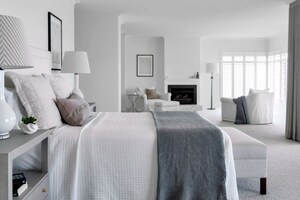 Bedroom in  Pg at Breach Candy – for Rent