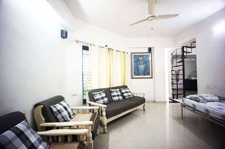 Living Room, satellite 2 Bedroom 135 Sq.Yd. Penthouse In Satellite Ahmedabad 10521491
