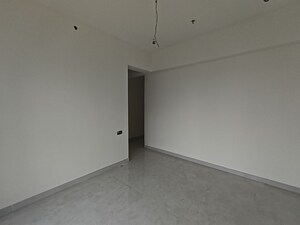 Room in 3 BHK Apartment at Mahavir Sagar CHS Borivali, Borivali West – for Sale