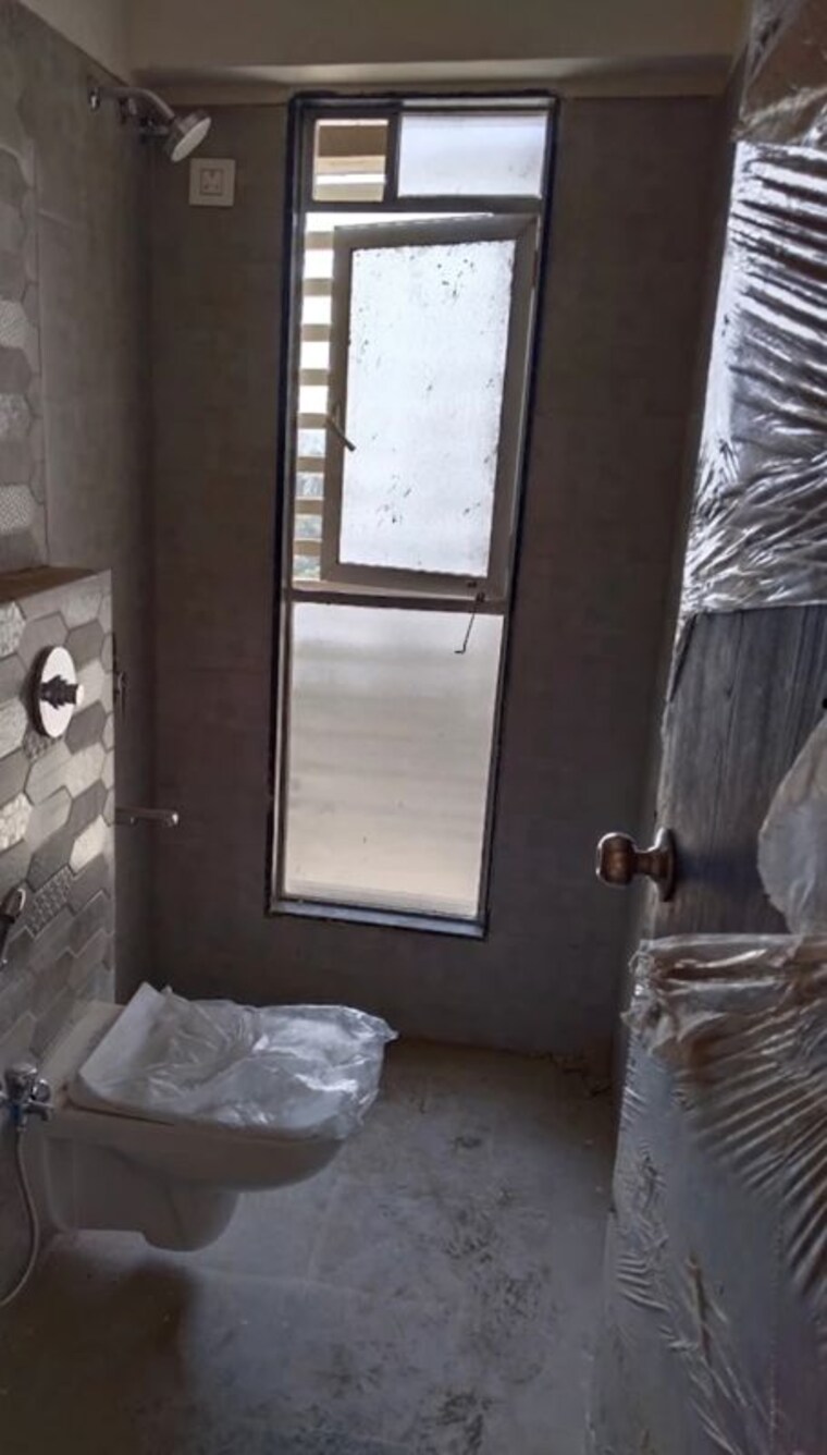 Bathroom, aashna-samadhan 2 Bedroom 650 Sq.Ft. Apartment In Goregaon West Mumbai 10521495