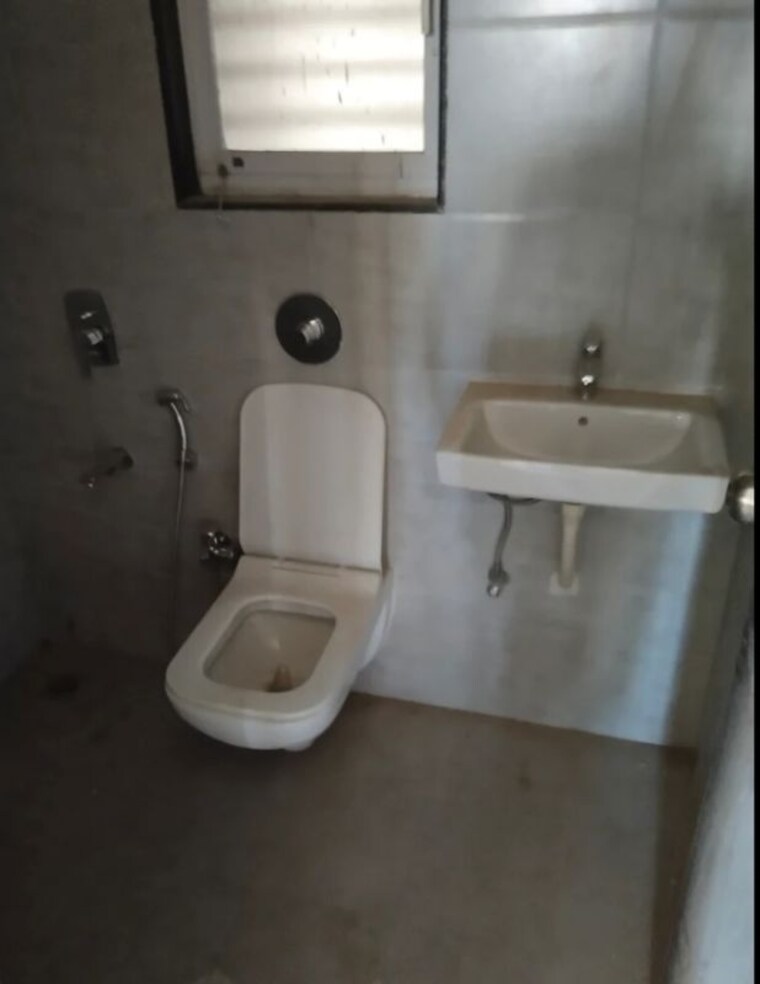 Bathroom, aashna-samadhan 2 Bedroom 650 Sq.Ft. Apartment In Goregaon West Mumbai 10521495