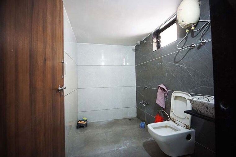 Bathroom, chandlodia 3 Bedroom 100 Sq.Yd. Independent House In Chandlodia Ahmedabad 10521559
