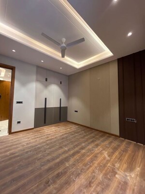 3 BHK Builder Floor For Rent in Sector 21