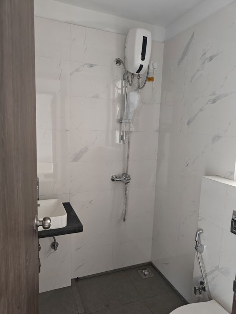 Bathroom, risland-the-icon 2 Bedroom 600 Sq.Ft. Apartment In Dhokali Thane 10521499