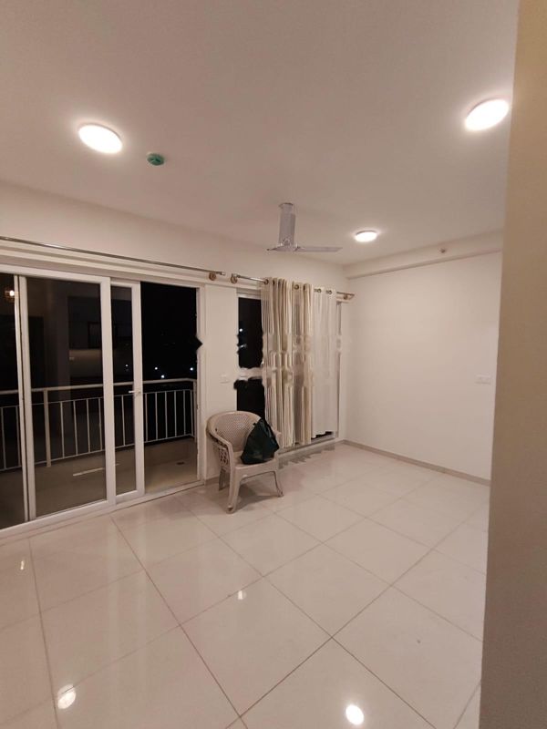 3 BHK 1700 Sq.Ft. Apartment in Godrej Aqua