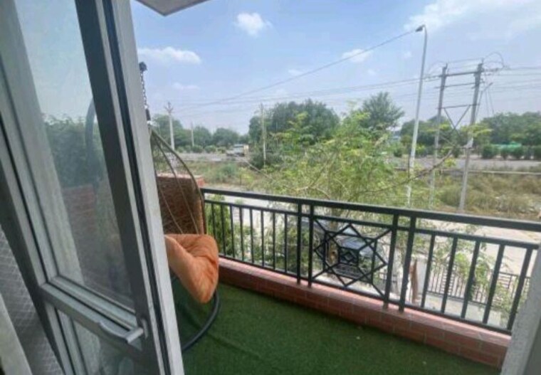 Balcony, bptp-park-elite-floor-ii 3 Bedroom 300 Sq.Yd. Villa In Sector 75 Faridabad 10521646