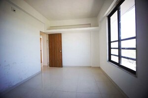 Room in 3 BHK Apartment at New Ranip – for Sale