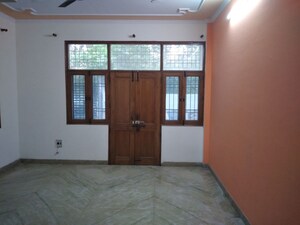 Room in 2 BHK Builder Floor at Sector 71 – for Rent