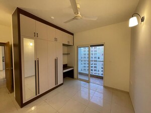 Room in 2 BHK Apartment at Sobha Dream Gardens, Thanisandra Main Road – for Rent