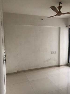 Room in 2 BHK Apartment at Patlipada – for Rent