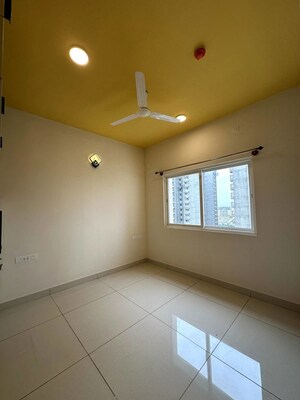 Room in 2 BHK Apartment at Eden Park At The Prestige City, Sarjapur Road – for Rent