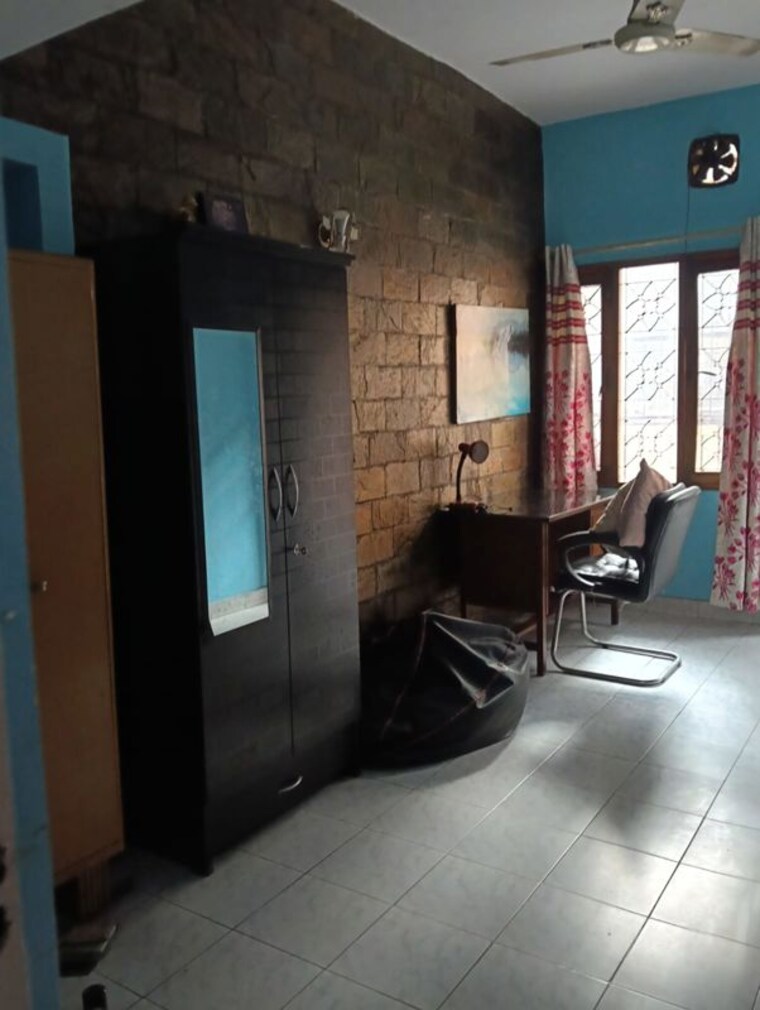 Living Room, naraina 3 Bedroom 125 Sq.Yd. Builder Floor In Naraina Delhi 10521634