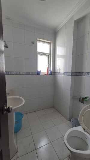 Bathroom in 3 BHK Builder Floor at Sector 21 – for Rent