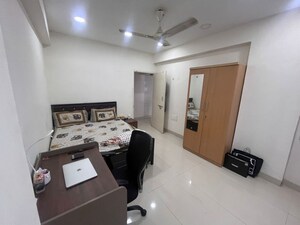 Team Area in 2 BHK Apartment at West End, Chandivali – for Rent