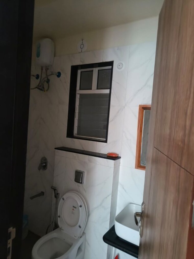 Bathroom, nyati-exuberance-1 2 Bedroom 930 Sq.Ft. Apartment In Undri Pune 10521719