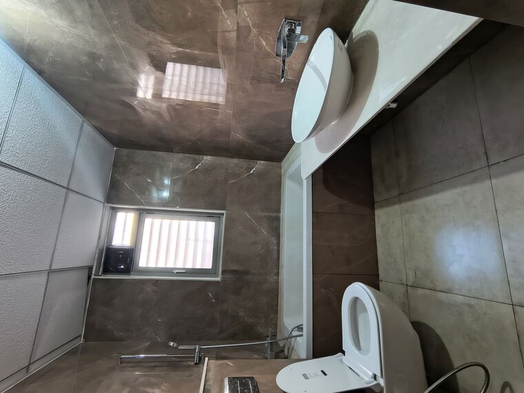 Bathroom, kolte-patil-life-republic-sound-of-soul 4 Bedroom 2500 Sq.Ft. Villa In Hinjewadi Pune 10521728