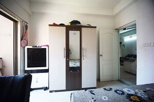 Team Area in 2 BHK Apartment at New Maninagar – for Sale