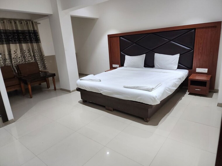 Bedroom, lnt-realty-emerald-isle 3 Bedroom 928 Sq.Ft. Apartment In Powai Mumbai 10521765