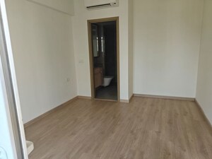Room in 3 BHK Apartment at DLF Garden City Independent Floors, Sector 92 – for Rent