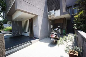 Parking in 4 BHK Independent House at Vastral – for Sale