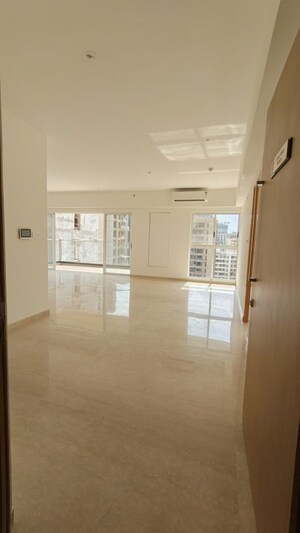 5 BHK Apartment – Entrance View at Lodha Bella Vita, Nibm Road - for Sale