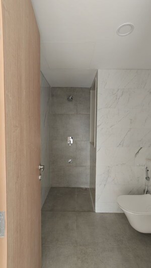 Bathroom in 5 BHK Apartment at Lodha Bella Vita, Nibm Road – for Sale