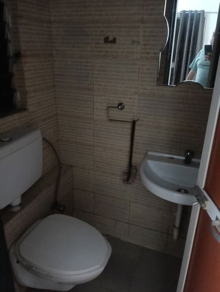 Bathroom, db-orchid-ozone 1 Bedroom 407 Sq.Ft. Apartment In Dahisar East Mumbai 10505010