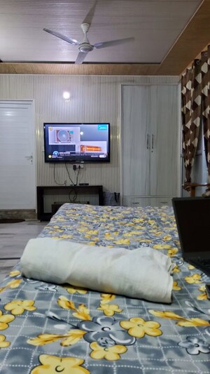 Bedroom in 1 BHK Apartment at Sector 4 Dwarka – for Rent