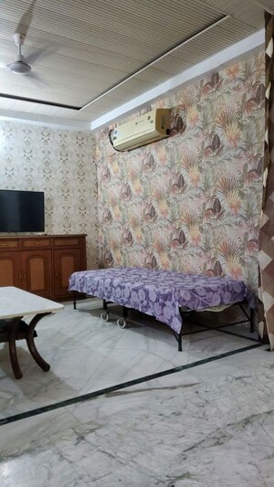 Bedroom in 1 BHK Apartment at Sector 4 Dwarka – for Rent