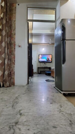 Room in 1 BHK Apartment at Sector 4 Dwarka – for Rent