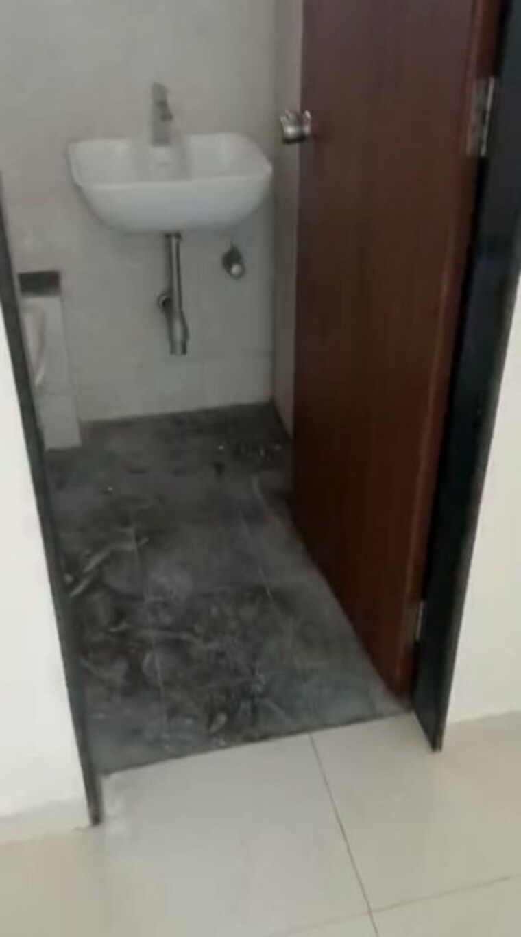 Bathroom, vtp-urban-rise 1.5 Bedroom 740 Sq.Ft. Apartment In Pisoli Pune 10508203