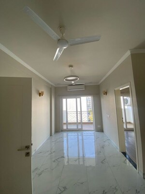 Room in 2.5 BHK Builder Floor at Central Park Cerise Suites, Sohna Sector 33 – for Sale