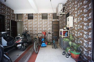 Parking in 4 BHK Independent House at Nikol – for Sale