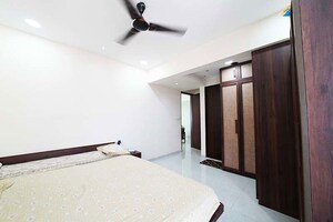 Room in 4 BHK Apartment at Wakad – for Sale