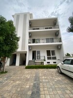 2.5 BHK + Study Room 1093 Sq.Ft. Builder Floor in Central Park Flower Valley