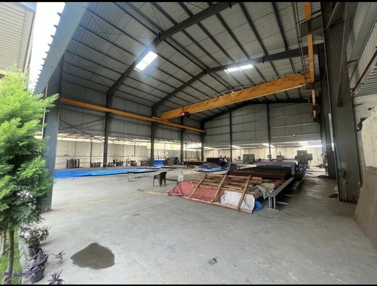  Parking, udyog vihar phase 6 Commercial Warehouse 3005 Sq.Ft. In Udyog Vihar Phase 6 Gurgaon 10521894