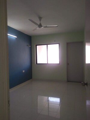 Room in 4 BHK Apartment at Konark Pooram, Kondhwa – for Sale