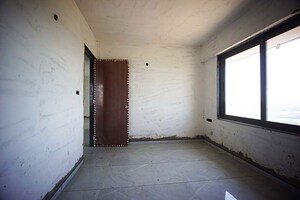 Room in 2 BHK Apartment at Bakrol Badrabad – for Sale