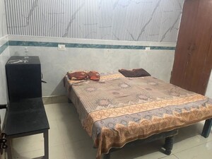 2 BHK Builder Floor For Rent in Noida Central