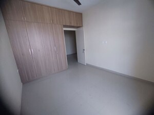 2 BHK Apartment For Rent in Pyramid Midtown, Sector 59