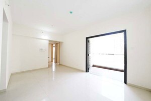 Room in 3 BHK Apartment at Kohinoor Courtyard One, Wakad – for Sale