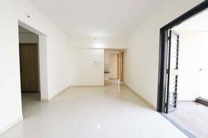 Room in 3 BHK Apartment at Kohinoor Courtyard One, Wakad – for Sale