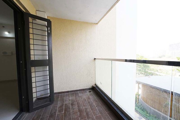 Balcony, kohinoor-courtyard-one 3 Bedroom 958 Sq.Ft. Apartment In Wakad Pune 10521897