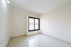 Room in 3 BHK Apartment at Kohinoor Courtyard One, Wakad – for Sale