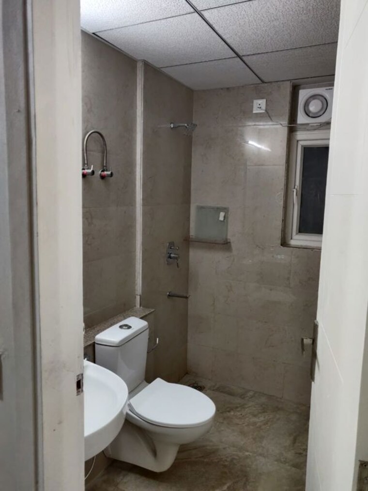 Bathroom, eldeco-live-by-the-greens 3 Bedroom 1404 Sq.Ft. Apartment In Sector 150 Noida 10521929