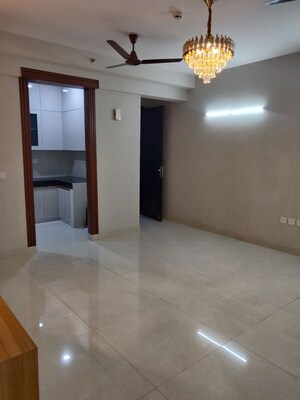 Room in 3 BHK Apartment at Eldeco Live By The Greens, Sector 150 – for Rent