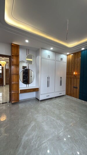 5 BHK Apartment For Rent in Patiala Road