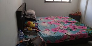 Bedroom in  Pg at Owale – for Rent