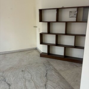 Room in 4 BHK Apartment at Sector 50 – for Sale